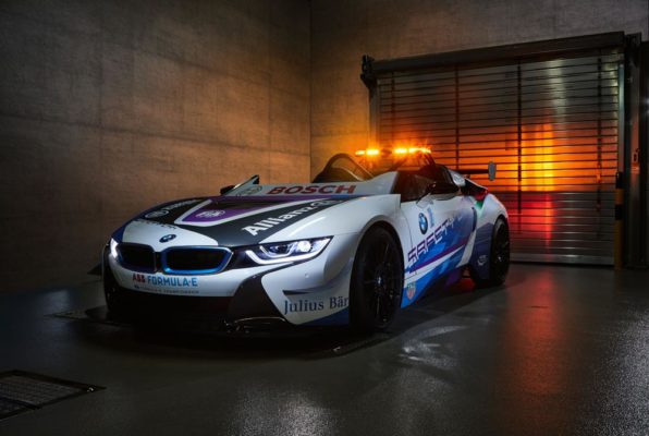 BMW i8 Roadster Safety Car de BMW M