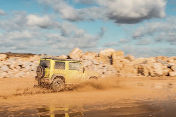 Wrangler Jimny Clase G Barro Revista CAR