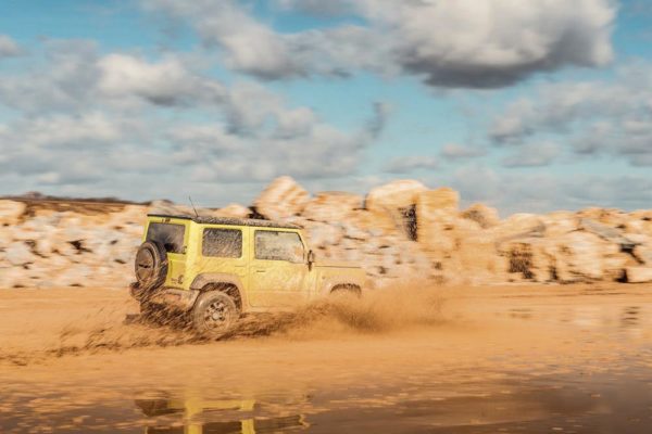 Wrangler Jimny Clase G Barro Revista CAR