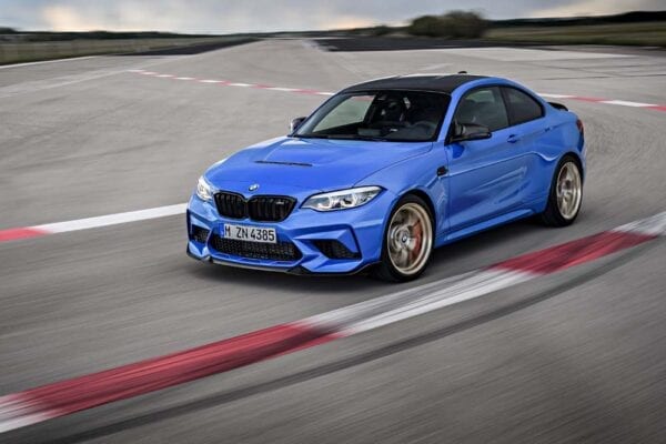 BMW M2 CS en circuito frontal