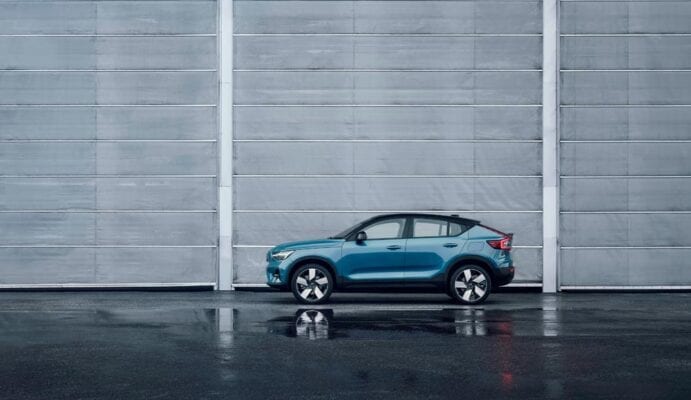 Volvo C40 Recharge perfil