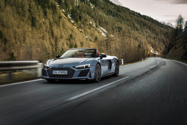 R8 V10 Performance RWD