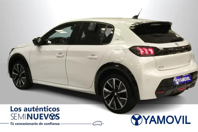 Coche pequeño de ocasión Peugeot 208 