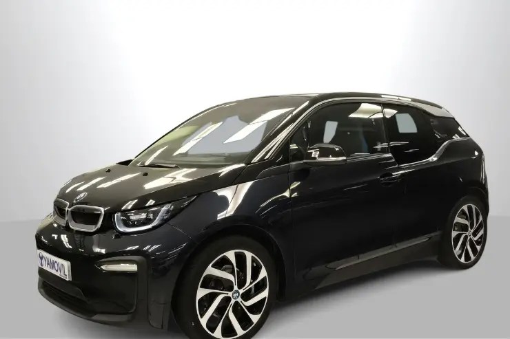 BMW eléctrico de color negro