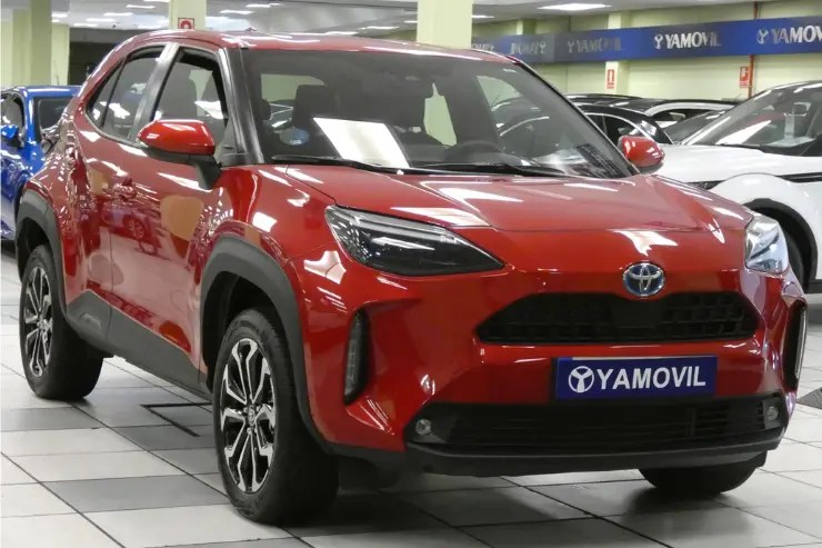 Yaris Cross en Yamovil de color rojo