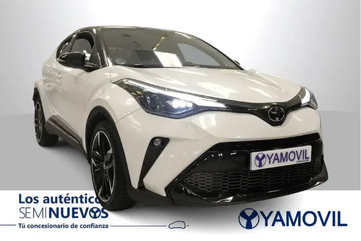 Toyota C-HR en Yamovil de color blanco 